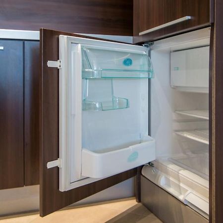 Spacious Studio With Balcony & Pool By The Marina 巴尔奇克 外观 照片