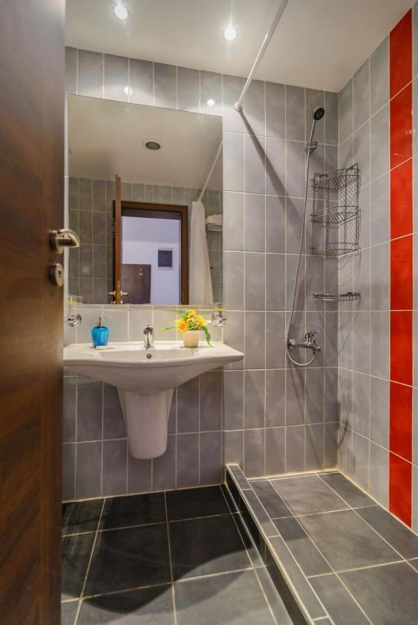 Spacious Studio With Balcony & Pool By The Marina 巴尔奇克 外观 照片