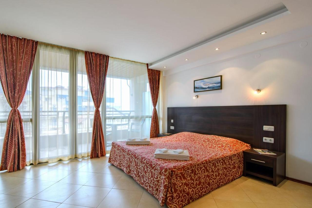Spacious Studio With Balcony & Pool By The Marina 巴尔奇克 外观 照片