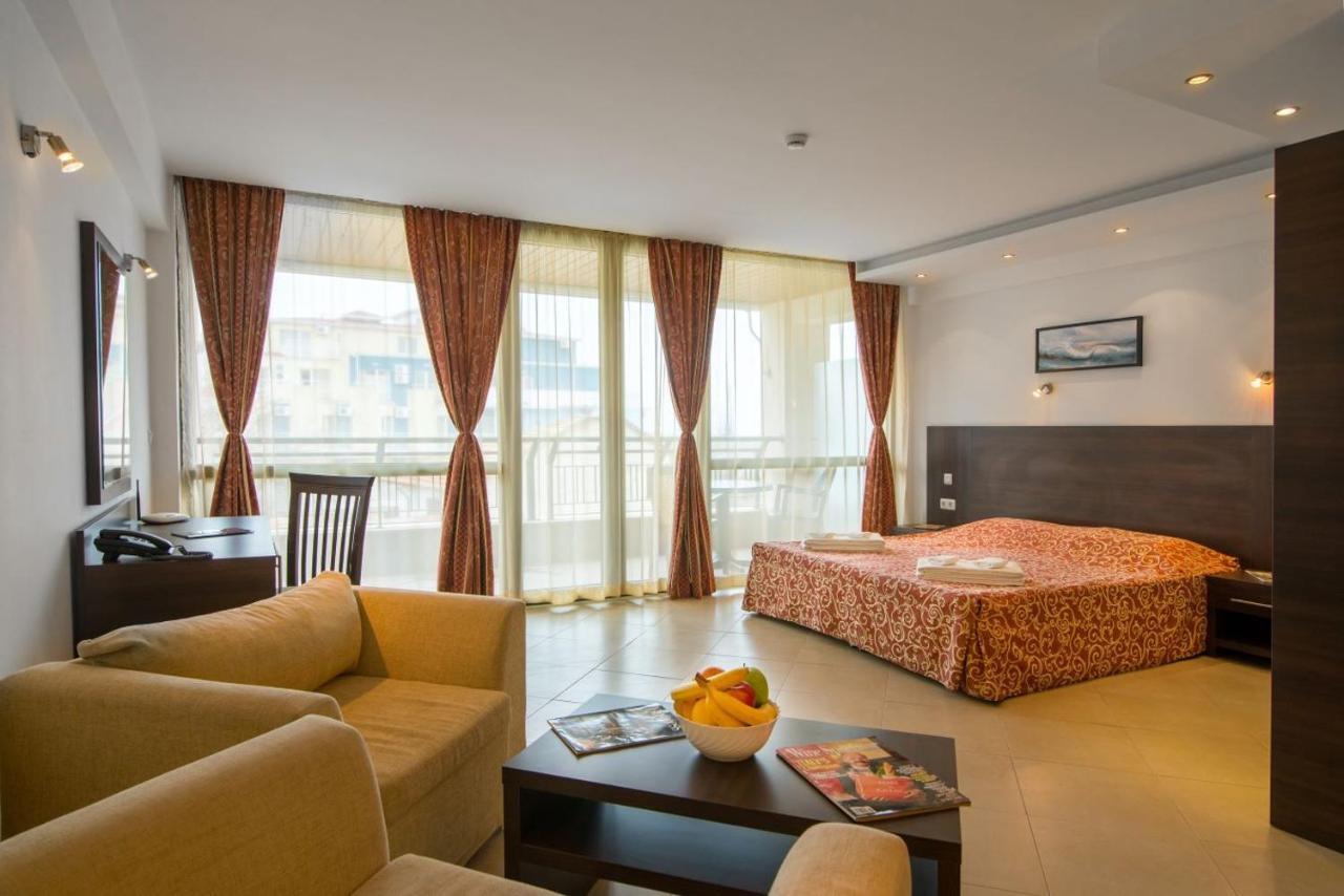 Spacious Studio With Balcony & Pool By The Marina 巴尔奇克 外观 照片